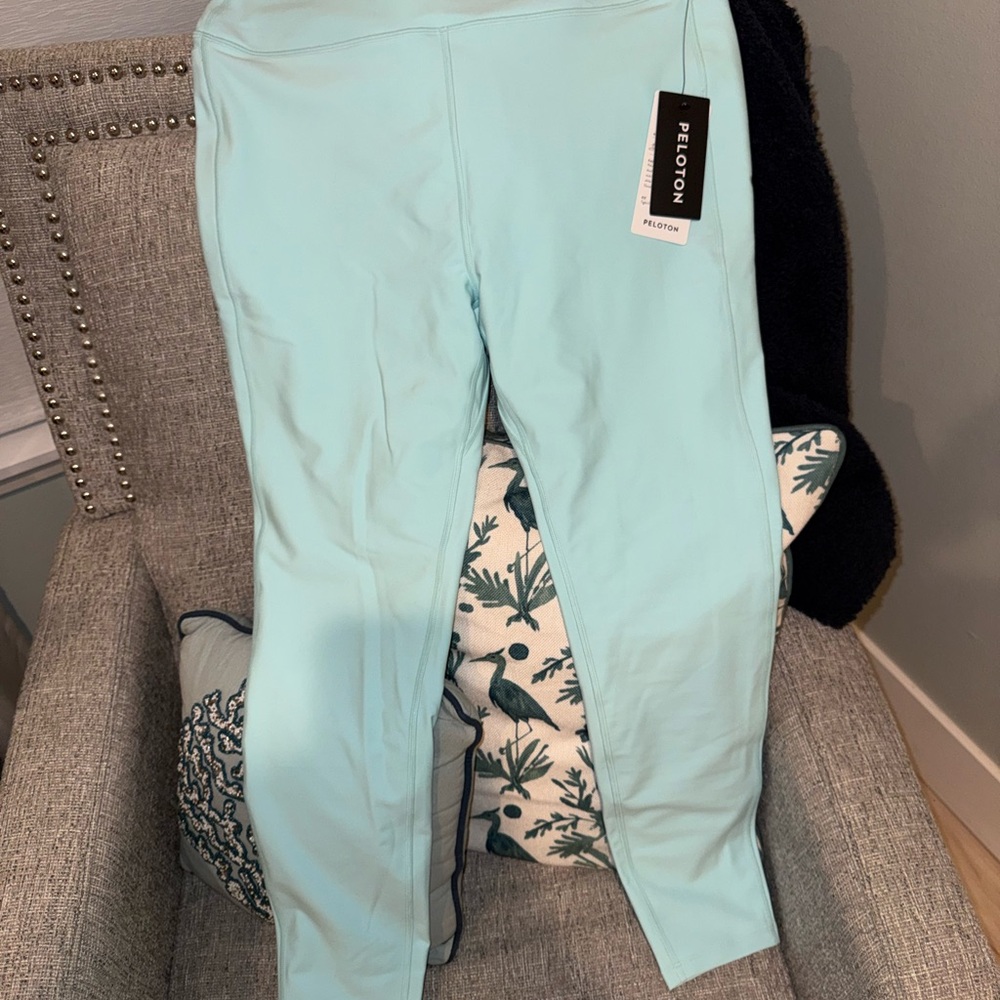 Peloton Cadent High Rise Pocket Legging in Sky Blue